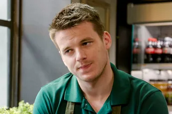Verdwijnt Yanni Bourguignon (Cédric) na 7 jaar uit 'Familie'? "Mijn contract is helaas afgelopen"