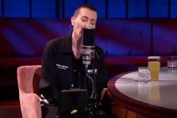 Zangeres Anouk deelt hartverscheurend nieuws: "Tijdens 'The Voice' ongeboren kindje verloren"