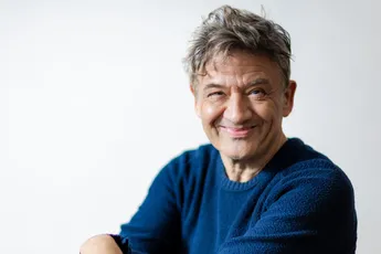 Goed nieuws voor de fans! Bart Peeters kondigt groot nieuws aan