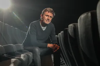Erik Van Looy erg openhartig over reden van zijn scheiding met zijn vrouw: "Ik heb er zo'n spijt van"