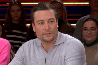 Viktor Verhulst heeft het hier nog steeds moeilijk mee en barst uit in tranen
