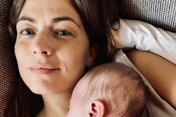 Frances Lefebure deelt pijnlijke details van bevalling: "Worstel er mentaal nog steeds mee"