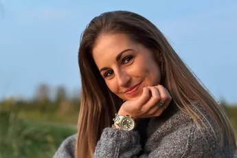 Pauline De Vos, de ex van Junior Planckaert, schreeuwt het uit: "Ik ben zo verliefd!"