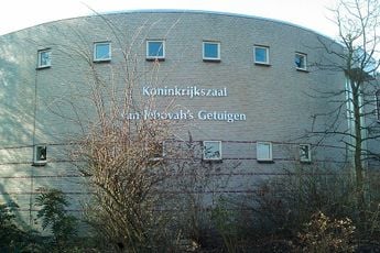 Bizar!! Universiteit van Utrecht onderzoekt Jehova's: 'Honderden meldingen van seksueel misbruik'