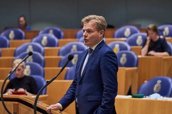 Filmpjes! Een getergde Pieter Omtzigt confronteert Tweede Kamer met discriminatie van 'afsplitsers': 'Kan m'n werk niet doen'