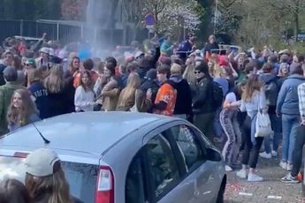 Forum voor Democratie woest na politieoptreden bij examenstunt: "Nederland is een diep autoritair land geworden"