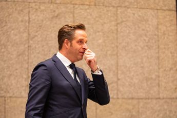 Hugo de Jonge tovert maatregel uit de hoed: 435 euro boete én strafblad voor overtreden quarantaineplicht