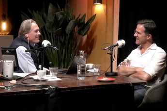Schaamteloze opportunist Mark Rutte laat zich "zeer kritisch" interviewen door beste vriend Jort Kelder