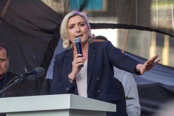 Smerige framing op de NPO:''De geestverwant van Poetin, Marine Le Pen kan de presidentsverkiezingen winnen van Macron''