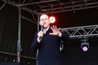 Oh kijk! PvdA'er Asscher ziet in coronacrisis kans voor overheid om meer, meer, meer macht te grijpen