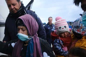 Hulporganisaties en kneuzenpartij Volt organiseren demonstratie Evacueer Moria: 'Nederland moet minstens 500 kinderen opvangen!'