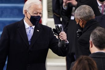 Woke-gestoorde Biden totaal overmeesterd door Black Lives Matter: steunt onderzoek naar herstelbetalingen slavernij