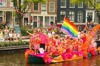 Amsterdam Pride niet ideologisch genoeg: 'Minder witte hetero's, meer protest en aandacht voor kleine groepen'