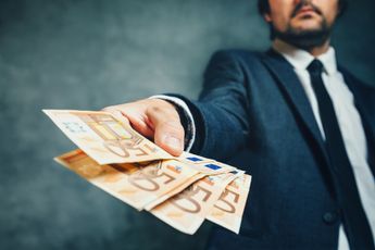 D66 presenteert twee nieuwe financiële poppetjes die gaan bazen over uw geld!