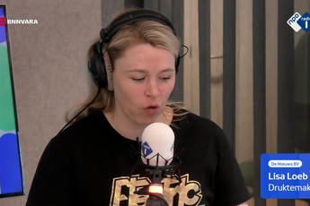 Filmpje! 'Druktemaker' Lisa Loeb gaat vol fascist bij NPO Radio 1: 'Renaissancescholen zijn anti-woke, dat kan niet!'