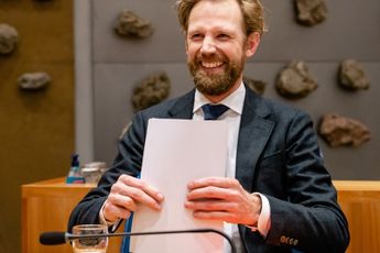 Grensoverschrijdende minister Wiersma (VVD) zorgt met agressie dat ambtenaren gillend het ministerie verlaten