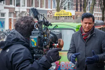 Narsingh presenteert 10e reeks van TV programma Iedereen Verlicht