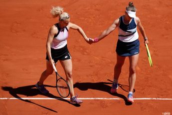 Krejcikova & Siniakova win WTA Finals doubles trophy