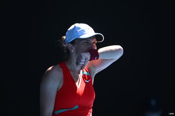 Simona Halep advances past Zhang in Toronto