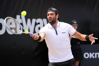 Fã faz oferta hilariante de troca a Matteo Berrettini após derrota de Murray em Miami: "Troco o meu namorado pela tua raquete"