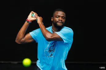 Frances Tiafoe partilha a sua infância angustiante, incluindo dormir numa mesa de massagens: "Um dia irá valer a pena"