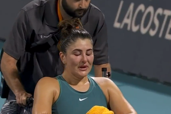 (VIDEO) Erschütternde Szenen, als Andreescu den Platz bei den Miami Open nach einer schrecklichen Knöchelverletzung im Rollstuhl verlässt