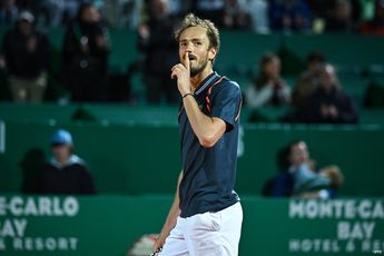 (VIDEO) "Er hat zweimal für das Match aufgeschlagen und hätte es wahrscheinlich besser machen müssen": ATP bekommt Trash-Talk-Memo mit Medvedev-Zverev