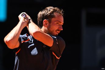MATCH REPORT | 2024 Australian Open: Daniil MEDVEDEV kämpft sich in die zweite Runde zurück, während Terence ATMANE mit einer Verletzung ausscheidet