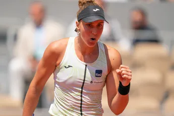 WTA Elite Trophy: Beatriz Haddad Maia defronta Qinwen Zheng na final deste domigo em Zhuhai.