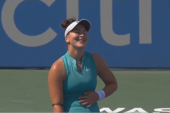 (VIDEO) One of those days: Andreescu laughs in disbelief as impossible defensive mishit winner hit by Kostyuk