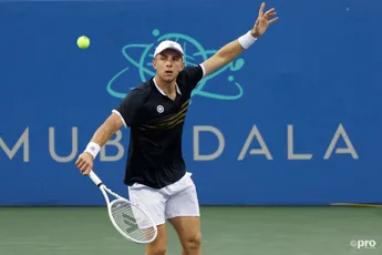 (VIDEO) Tallon Griekspoor perde a cabeça durante a derrota com Alexander Zverev no Indian Wells e desfaz completamente a sua raquete