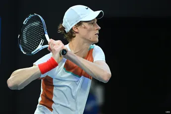 Masters de Paris||  O veredito condenatório de Darren Cahill antes da desistência de Jannik Sinner: "Zero preocupação com o bem estar dos jogadores no calendário de Paris"
