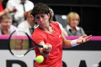 Carla Suarez Navarro é reconhecida pela WTA, onde admitiu a felicidade de regressar ao ténis após um cancro: "Foi muito emotivo e especial"