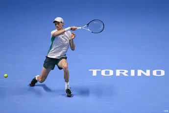 Jannik Sinner bate recorde especial ao lado dos Três Grandes após excelente época de 2023.... até agora