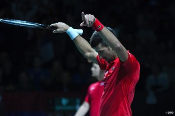 (VIDEO) Novak Djokovic receia uma lesão na United Cup... o pulso não é um problema novo.
