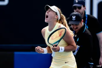 Mirra ANDREEVA desiste do Open de Miami devido a uma tendinite no braço: "Vou tirar algum tempo para recuperar, ficar mais forte e preparar-me para a terra batida"