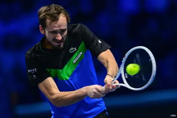 Daniil Medvedev impressiona Jim Courier com uma excelente aula de devolução de serviço após a vitória no Open da Austrália