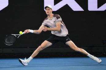 "Es ist ein Traum, die Körperlichkeit von Baywatch zu haben": Jannik Sinner bringt die Zuschauer der Australian Open mit seinem Fitnessstudio-Geständnis zum Lachen