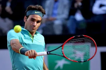 Carla Suarez Navarro considera que o backhand de uma mão, tornado famoso por Federer, está a tornar-se obsoleto: "Em dez anos, é provável que não haja mais nenhum"