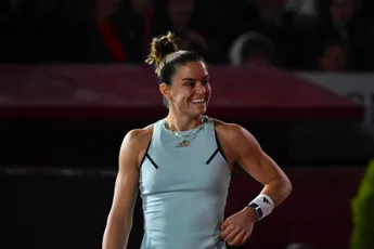 Maria Sakkari despede-se do seu treinador de longa data, Tom Hill, ao fim de seis anos, na sequência de uma péssima fase de forma