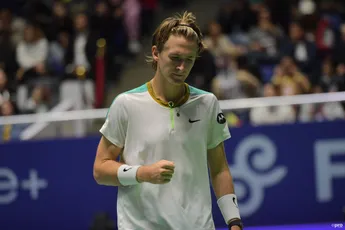 Sebastian Korda retira-se no Dubai e os fãs do ténis ficam frustrados e desrespeitados: "Corpo de vidro como Nishikori sem o mesmo talento"