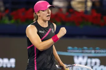 Atualização do RANKING WTA: Iga Swiatek mantém-se no topo por mais uma semana, enquanto Katie Boulter sobe para o top 30 depois do torneio de San Diego