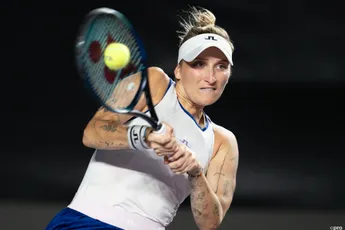Marketa Vondrousova elimina Aryna Sabalenka e chega às meias-finais do Porsche Tennis Grand Prix