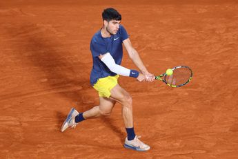 Match Report :  Carlos Alcaraz besiegt Felix Auger-Aliassime in drei Sätzen und trifft im Viertelfinale auf Stefanos Tsitsipas