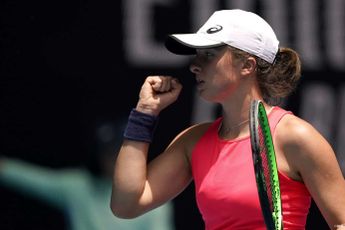 Iga Swiatek marches on to title defence in Adelaide with win over Azarenka