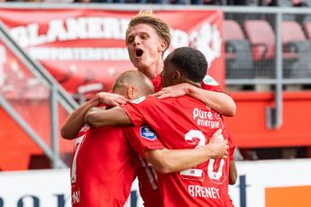 Concurrenten PSV en AZ verspelen dure punten, FC Twente 'lachende vierde'
