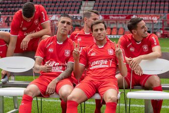 FC Twente met 'slechts' 21 spelers op jaarlijkse teamfoto