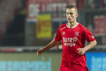 VIDEO: Voormalig FC Twente-speler raakt shirt kwijt na uitbundig juichen