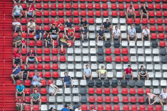 FC Twente plakt 30.000!! stickers in de Grolsch Veste voor de ultieme test