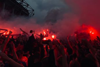 VAN BINNENUIT: Uitbundig voetbalfeest bij de Grolsch Veste